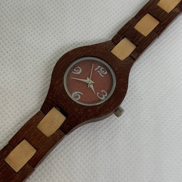 Vintage Coldwater Creek Wooden women Watch Japan movement 25mm running - Picture 2 of 6